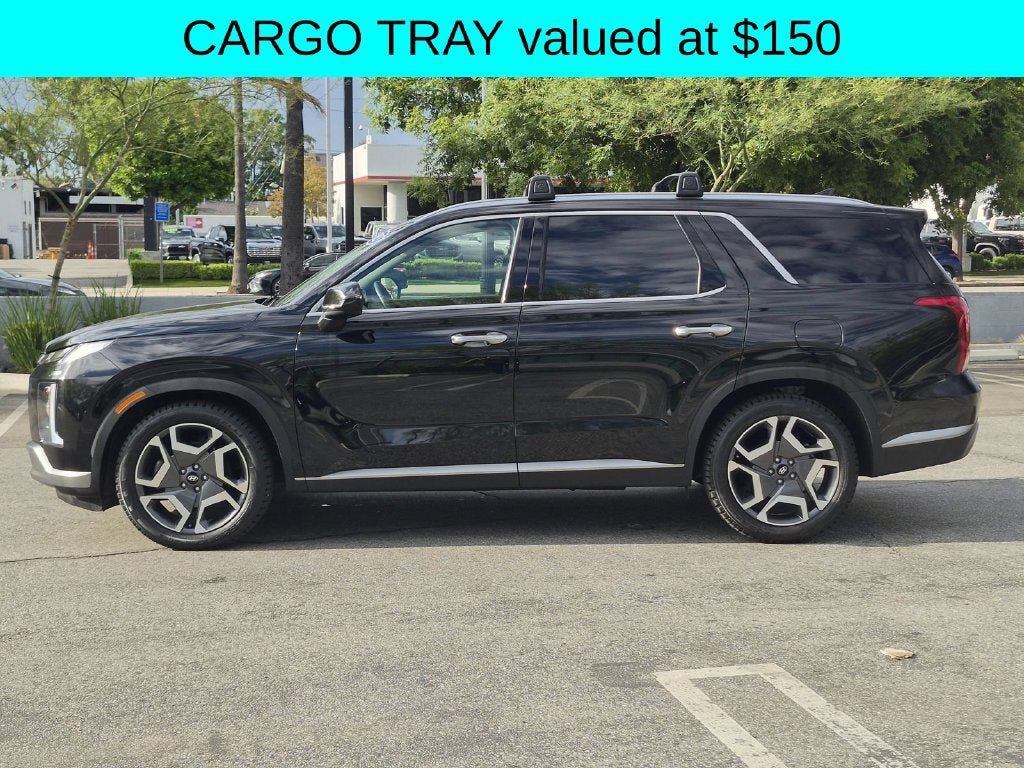 Used 2023 Hyundai Palisade SEL w/ Premium Package FWD image 12