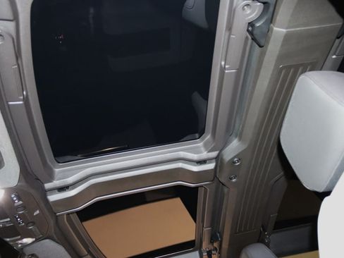 Used 2025 GMC Hummer EV 3X AWD/4WD image 13