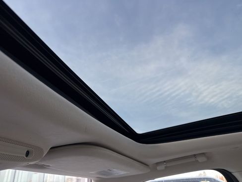 Used 2020 Lincoln Navigator Black Label w/ Cargo Convenience Package image 11