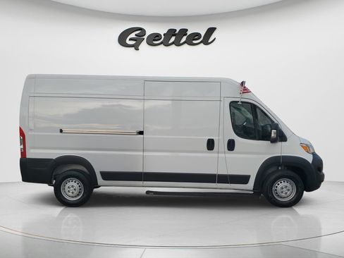 Used 2025 RAM ProMaster 2500 FWD image 4