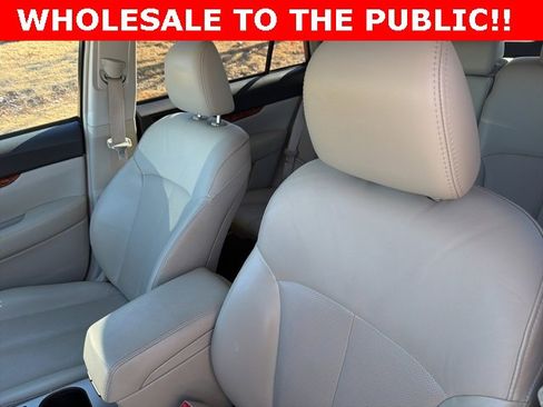 Used 2011 Subaru Outback 2.5i Limited image 12