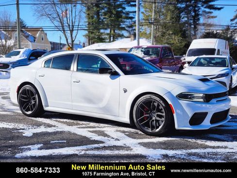 Used 2023 Dodge Charger SRT Hellcat image 7