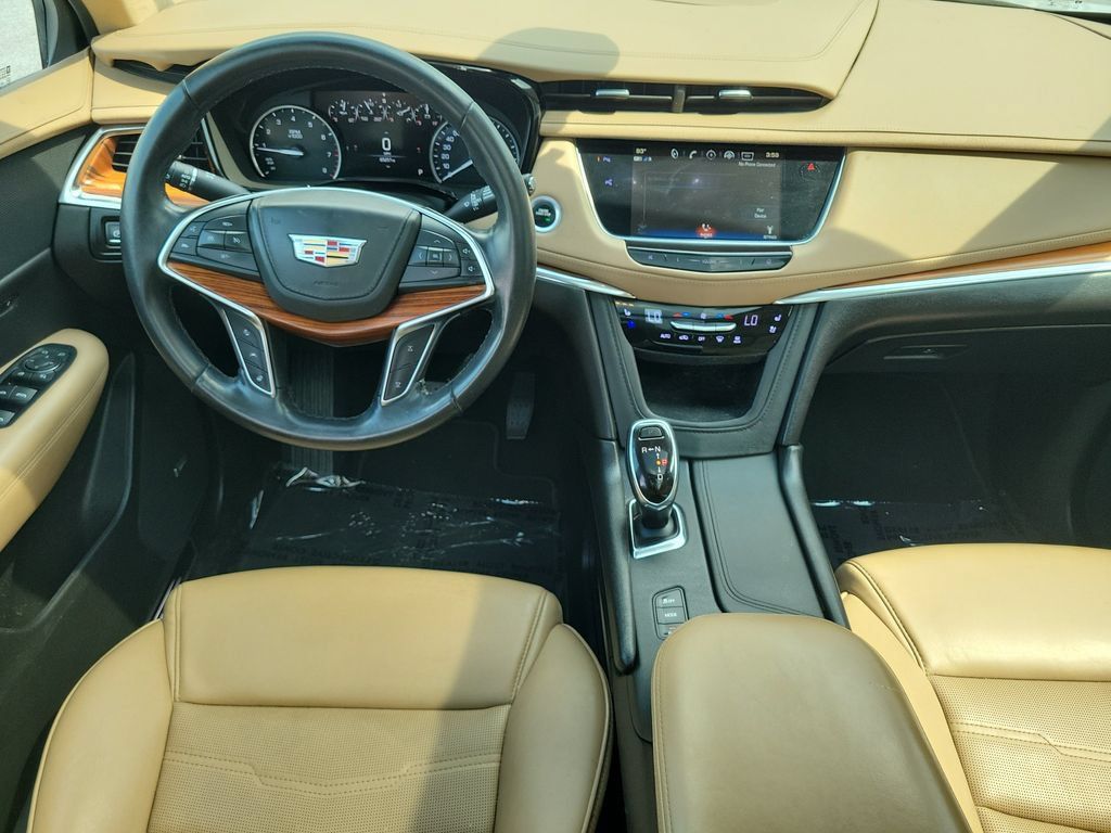 Used 2019 Cadillac XT5 Platinum AWD/4WD image 18