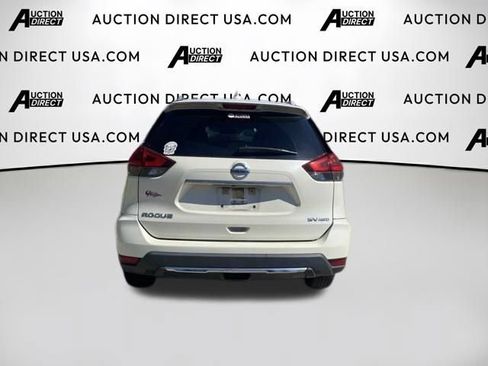 Used 2018 Nissan Rogue SV AWD/4WD image 12