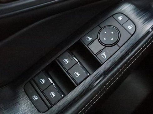 Certified 2023 Nissan Rogue SV w/ SV Premium B Package AWD/4WD image 19