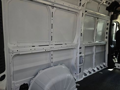 Used 2026 RAM ProMaster 2500 w/ Convenience Group FWD image 28