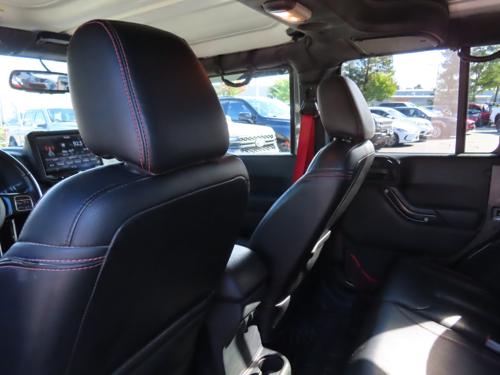 Used 2018 Jeep Wrangler Unlimited Rubicon AWD/4WD image 21
