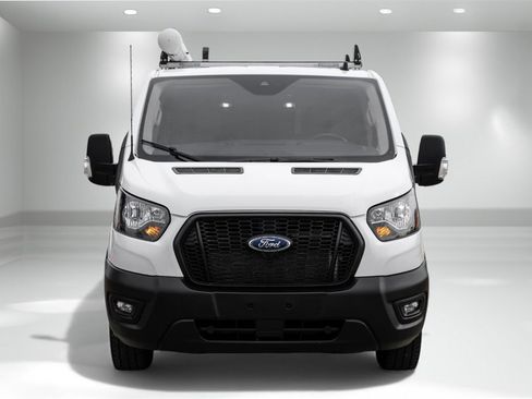 Used 2023 Ford Transit 250 Base image 4