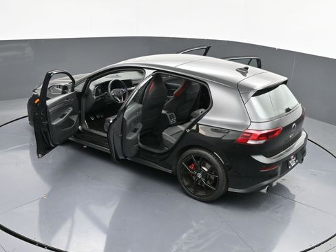 Used 2024 Volkswagen GTI Autobahn image 40