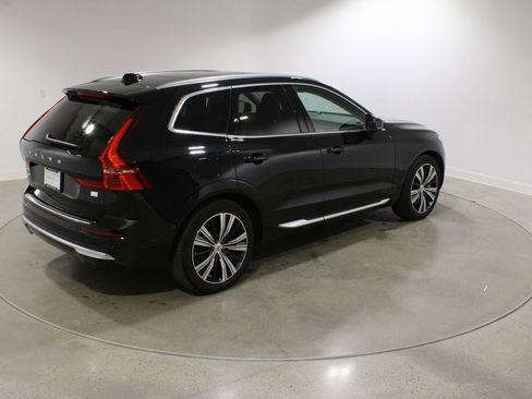 Used 2022 Volvo XC60 T8 Inscription w/ Advanced Package image 5
