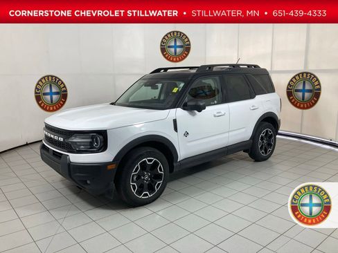 Used 2025 Ford Bronco Sport Outer Banks w/ Outer Banks Tech Package+ image 1