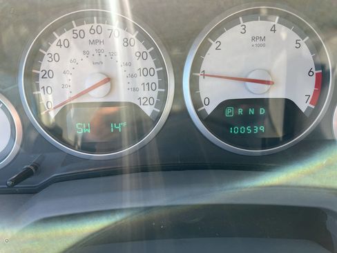 Used 2010 Dodge Grand Caravan SXT image 16