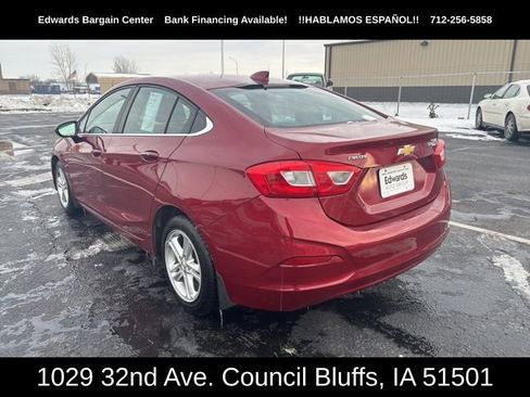 Used 2017 Chevrolet Cruze LT w/ Sun And Sound Package image 6