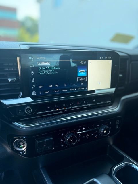 Used 2023 Chevrolet Silverado 1500 LTZ AWD/4WD image 14
