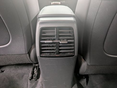 Certified 2024 Kia Niro EX image 25