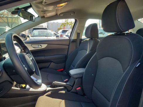 Used 2023 Kia Forte LX image 15