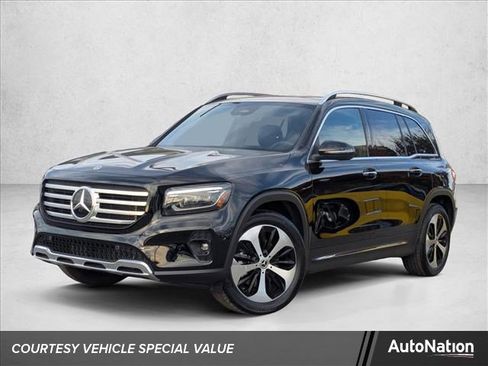 New 2025 Mercedes-Benz GLB 250 image 1