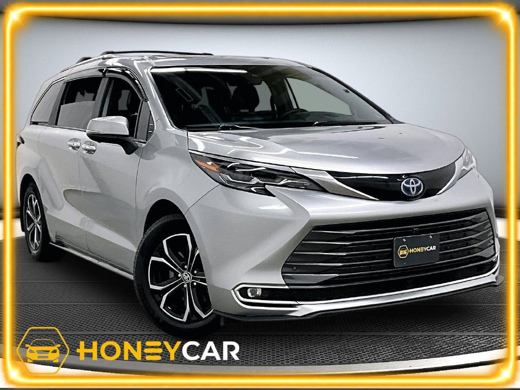 Used 2025 Toyota Sienna Platinum AWD/4WD image 1
