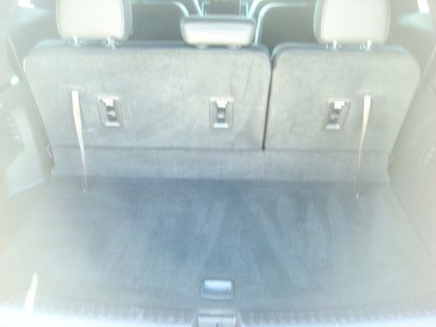 Used 2025 GMC Acadia Elevation w/ Elevation Premium Package FWD image 23