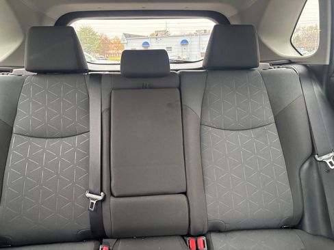 Used 2025 Toyota RAV4 XLE image 36