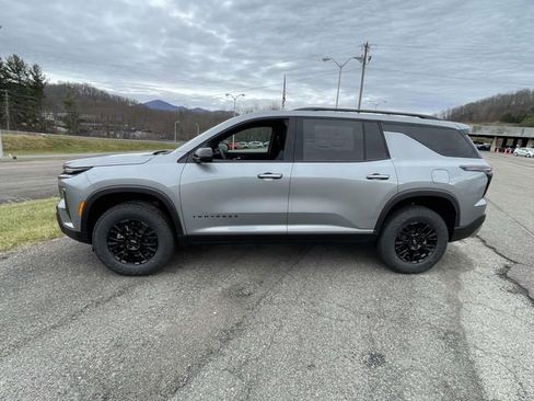 New 2026 Chevrolet Traverse Z71 w/ Enhanced Driving Package image 4