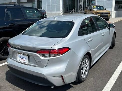 Used 2023 Toyota Corolla LE w/ Carpet Mat Package (TMS) FWD image 5