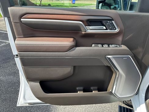 Used 2025 GMC Sierra 2500 Denali w/ Denali Reserve Package image 23