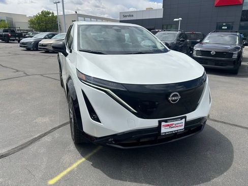 Used 2024 Nissan Ariya AWD image 2