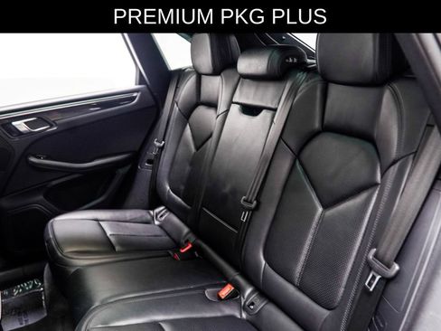 Used 2023 Porsche Macan AWD/4WD image 51