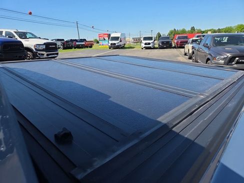 Used 2023 Ford F150 Raptor w/ Raptor Carbon Fibre Package AWD/4WD image 14