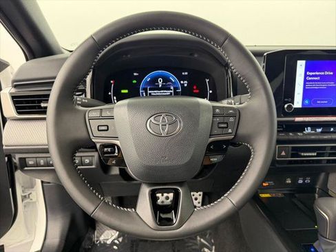 Certified 2026 Toyota Camry SE w/ Convenience Package FWD image 25