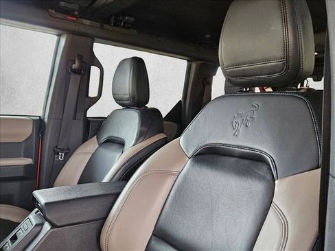 Used 2023 Ford Bronco Wildtrak image 17