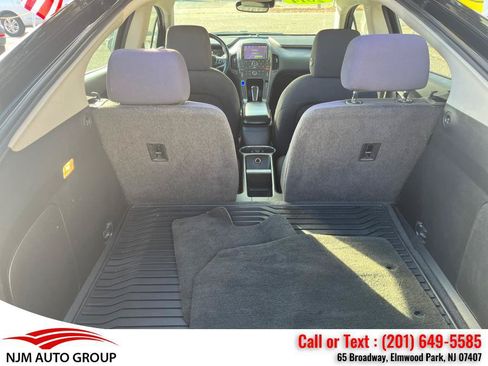 Used 2014 Chevrolet Volt w/ Enhanced Safety Package 2 FWD image 11