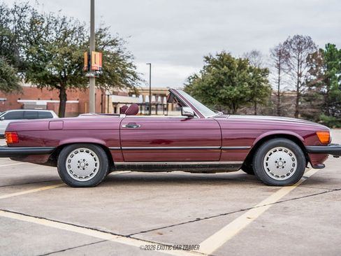Used 1988 Mercedes-Benz 560 SL image 9