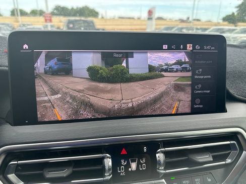 Used 2022 BMW X4 xDrive30i AWD/4WD image 8
