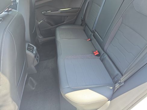 New 2025 Volkswagen Taos SE image 13