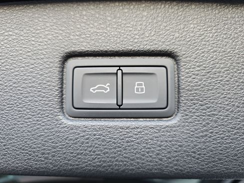 New 2026 Audi Q7 Premium Plus image 16