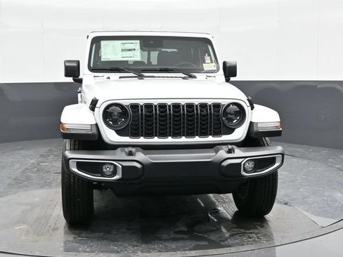 Used 2024 Jeep Gladiator Sport AWD/4WD image 23