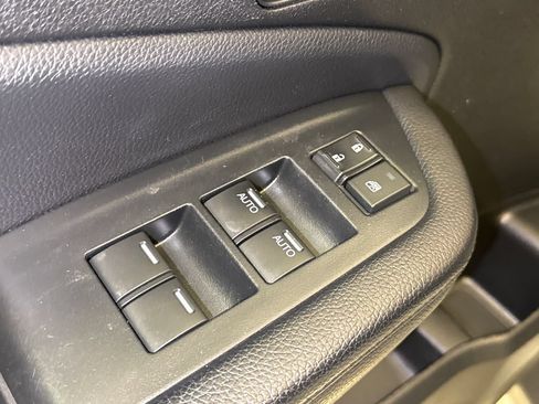 Used 2022 Honda Pilot Touring image 21