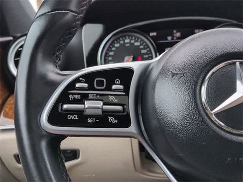 Used 2019 Mercedes-Benz E 300 image 26