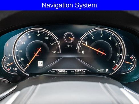 Used 2019 BMW 750i w/ Executive Package RWD image 4