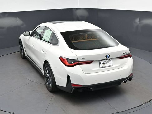 New 2026 BMW i4 eDrive40 w/ Premium Package RWD image 33