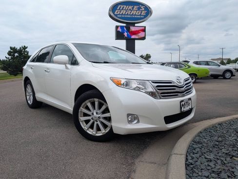 Used 2009 Toyota Venza AWD image 2