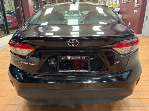 Used 2025 Toyota Corolla LE image 12