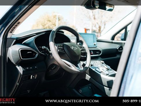 Used 2021 Hyundai Santa Fe SEL image 15