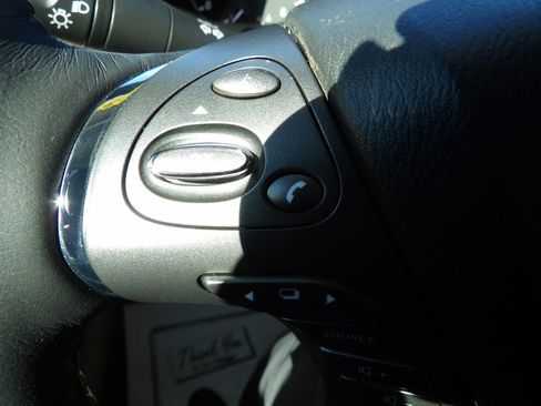 Used 2019 Nissan Murano Platinum w/ Cargo Package image 17