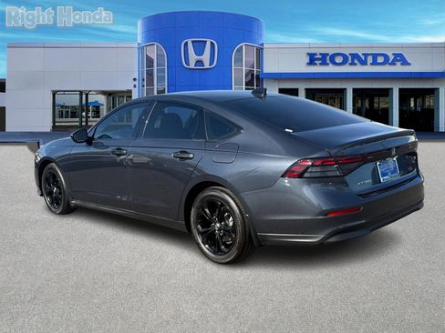 Used 2025 Honda Accord SE image 5