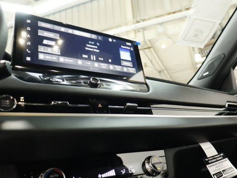 New 2026 Mitsubishi Outlander LE FWD image 12