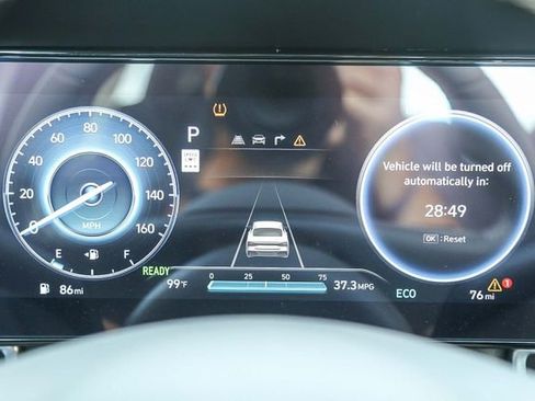 New 2025 Hyundai Elantra SEL FWD image 26