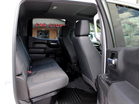 Used 2019 Chevrolet Silverado 1500 Custom Trail Boss w/ Custom Convenience Package image 9